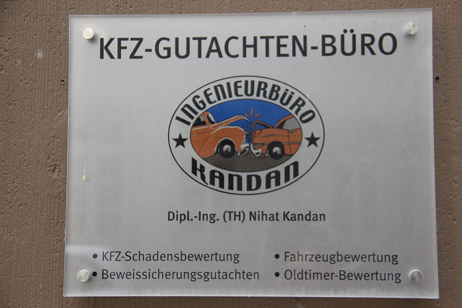 Beratungs- und Gutachtendienste auf Deutsch, Türkisch, Kurdisch, Englisch und Arabisch